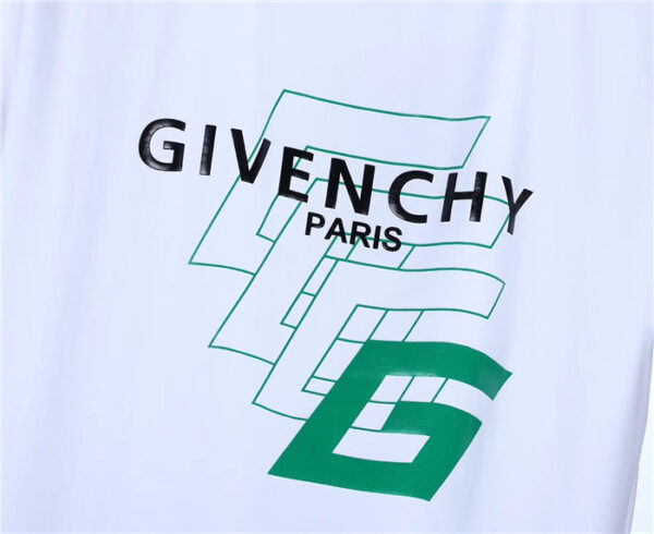 Givenchy T-Shirts For Men #749988 - Image 4